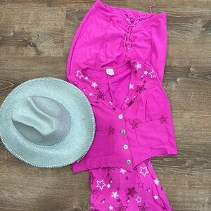 Women’s Barbie costume with hat